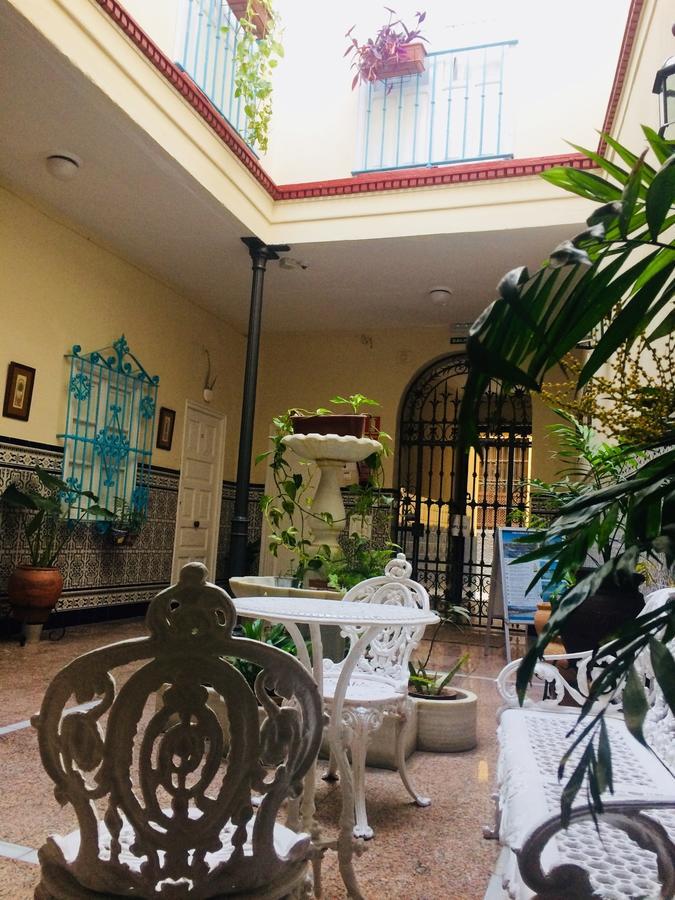 Pension Azahar Séville Extérieur photo